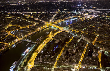Fototapeta na wymiar View from top of Eiffel Tower