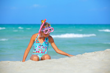 Girl wearing a mask for diving