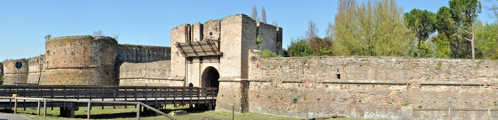 Fototapeta na wymiar Rocca Brancaleone - Ravenna