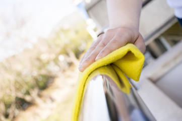 cleaning metal Railing