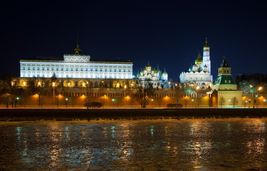 Obraz premium Moscow Kremlin in winter night. Russia