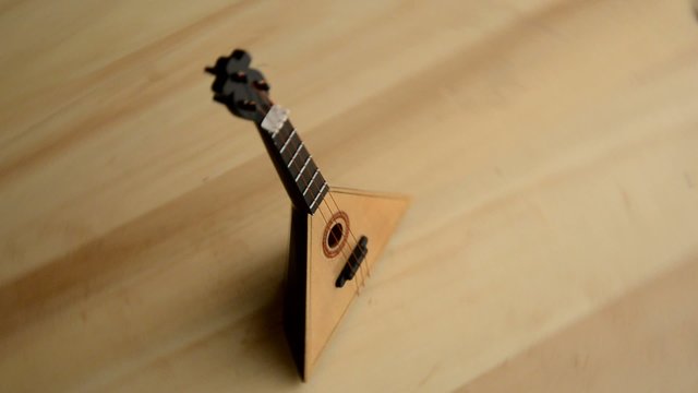 발랄라이카 Balalaica Balalaika балала́йка