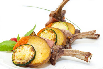 Ребра ягненка с картофелем