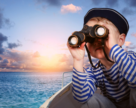 Little ship boy with binocular