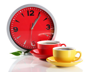 Obraz na płótnie Canvas Cups coffee and clock isolated on white