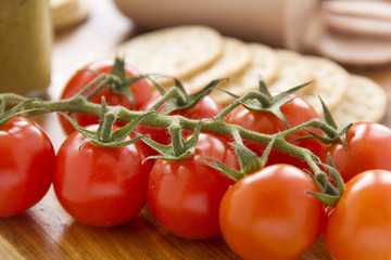 Cherry Tomato And Crackers