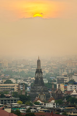 Obraz premium Sunset at Wat Arun