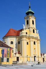 Fototapeta na wymiar kirche in laxenburg