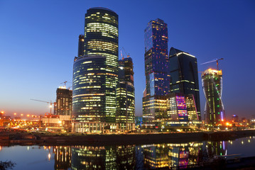 Obraz premium New construction in Moscow at night
