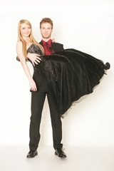 Pärchen beim Abschlussball