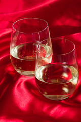 stemless white wine glasses