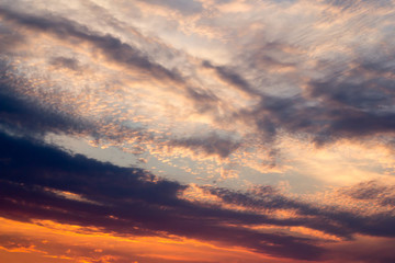 Naklejka na ściany i meble dramatic sunset cloudscape