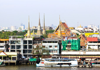 Fototapeta na wymiar Bangkok city and river