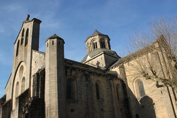 Fototapeta na wymiar Aubazine kościół opactwa (Haute-Vienne)