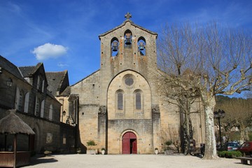 Fototapeta na wymiar Abbatiale Eglise d'Aubazine (Haute-Vienne)