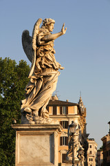 Fototapeta premium Statue auf der Ponte Sant Angelo in Rom