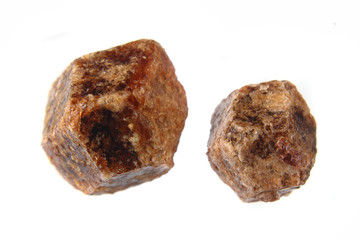 natural pyrope garnet minerals (gems)