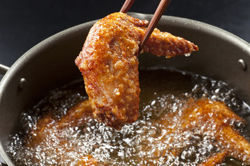 手羽先の唐揚げ © BRAD