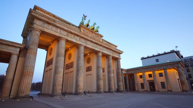 Brandenburger Tor (Brandenburg Gate), famous landmark in Berlin