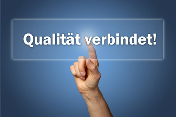 Hand tippt auf Display Qualität verbindet