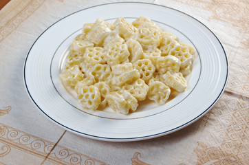 ruote pasta with cream sauce