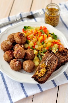 Pork Meatballs with Vegetables