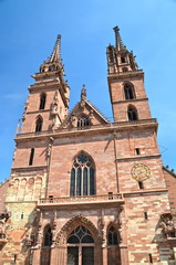 Fototapeta na wymiar Katedra w Bazylei, Szwajcaria
