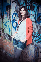 Naklejka premium Beautiful stylish woman listening to music