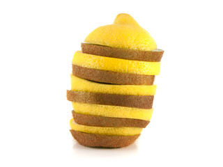 Fototapeta na wymiar Isolated tower of lemon and kiwi slices.