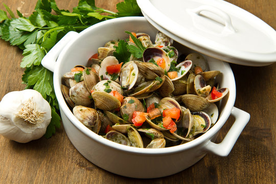 delicious clams soup