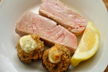 Seared Tuna with Stuffed Mushrooms