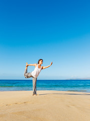 Fototapeta na wymiar Beach Yoga