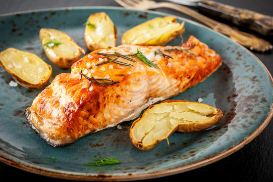 Grilled Salmon And Roasted Potatoes With Herbs