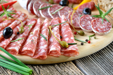 Französische und italienische Salami