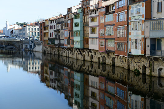 Maisons sur l'Ago&ucirc;t &agrave; Castres