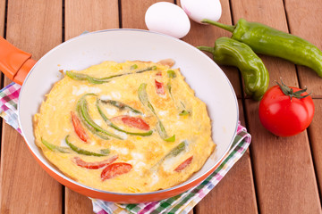 omlette with tomato and pepper