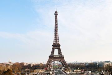 Fototapeta na wymiar Wieża Eiffla z Trocadero w Paryżu