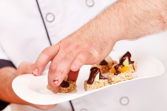 granola bars with chocolate