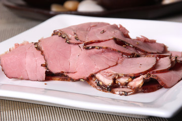 sliced pastrami meat