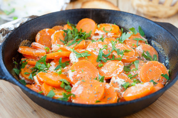 carrots with yoghurt, baked in the oven