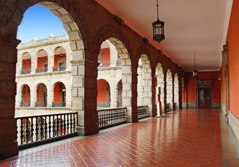 Fototapeta premium couloir du palais national de Mexico