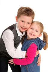 liebevolles Geschwisterpaar