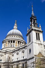 Fototapeta na wymiar St. Paul's Cathedral and the Tower of the Former St. Augustine C