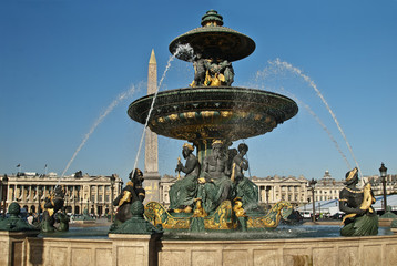 Fototapeta na wymiar Brunnen, Paris