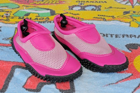 Pink beach shoes © Arena Photo UK
