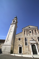 Fototapeta na wymiar il Duomo di Belluno