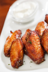 Chicken wings with sauce