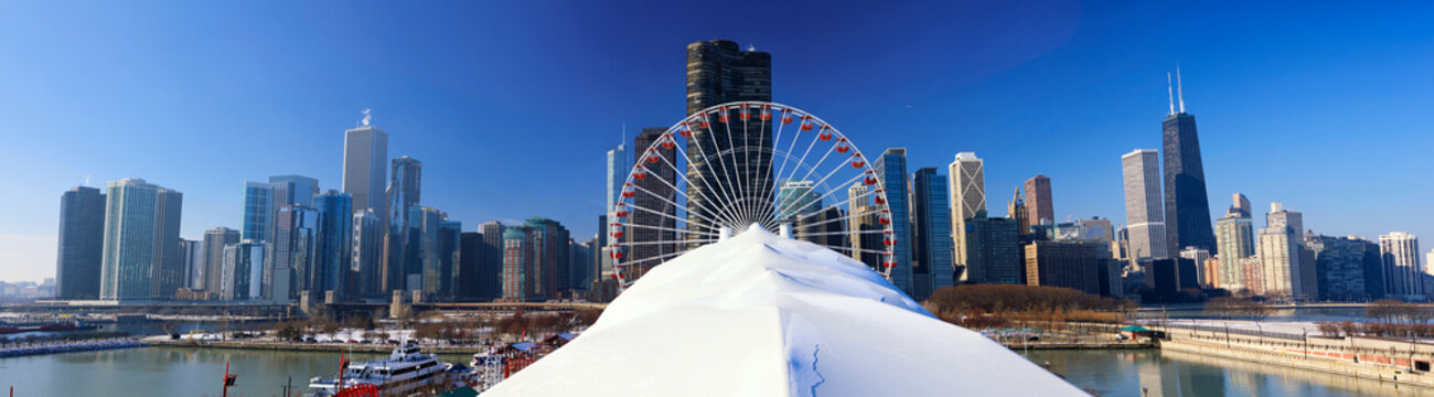 Panoramic view of Chicago skyline in winter, IL, USA