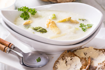 Spargelcremesuppe Nahaufnahme