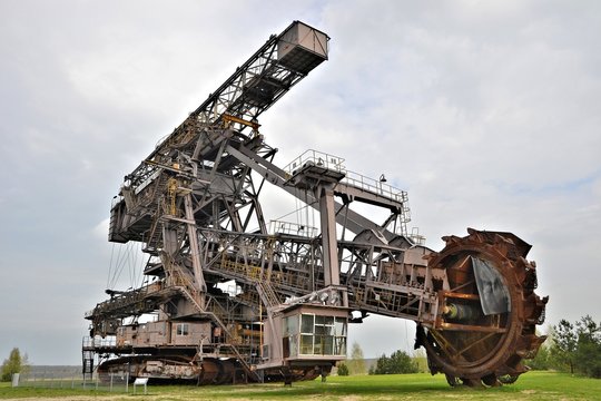 Kohlebagger in einem Tagebau